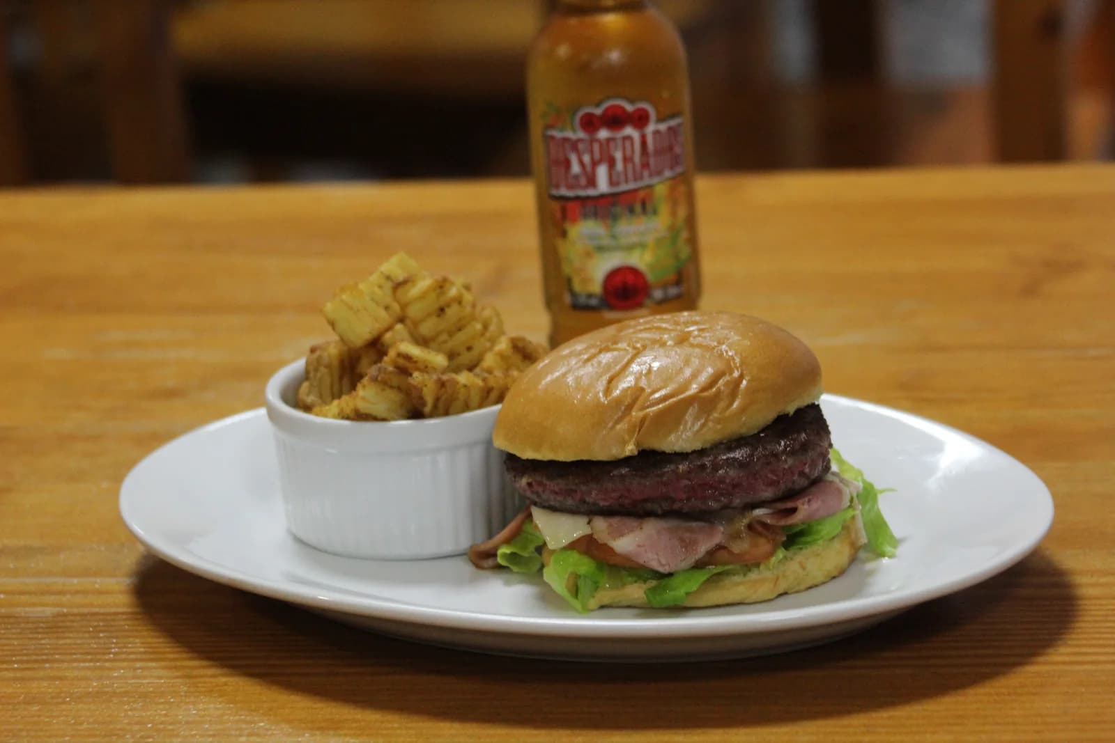 Nuestra hamburguesa, recién servida