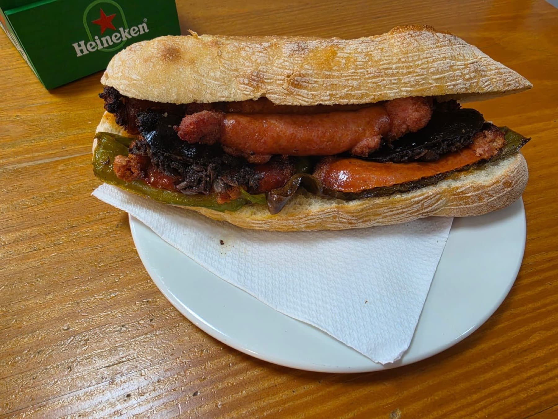 Bocadillo servido en La Escalinata